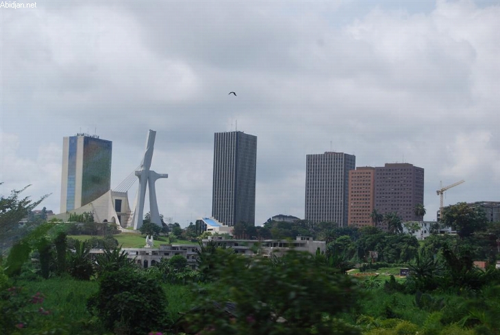La Côte d`Ivoire renoue avec le couvre-feu nocturne après deux mois de 